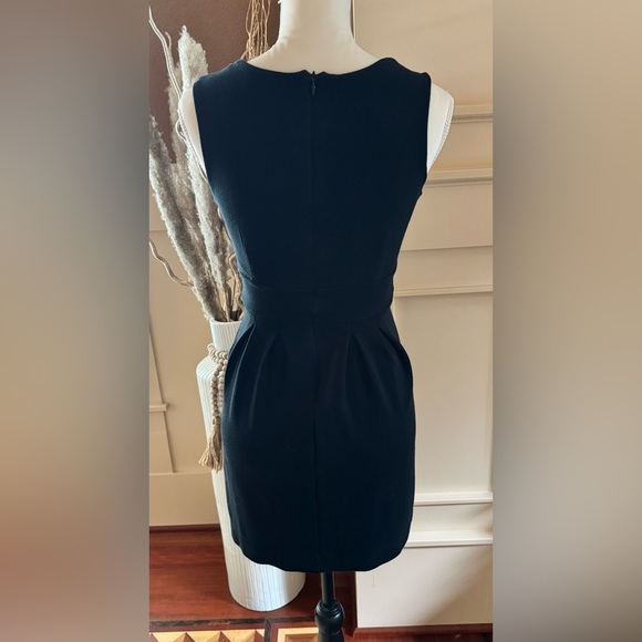 GAP Classic Black Mini Dress Size 2 - Picture 2 of 10
